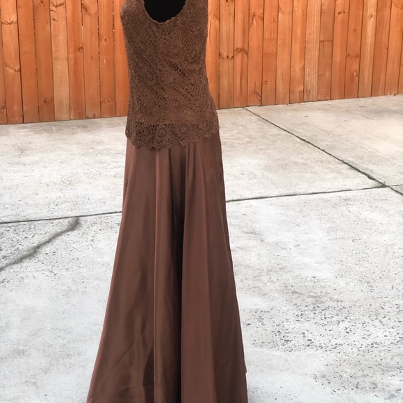 Dress - Picture 2 of 7